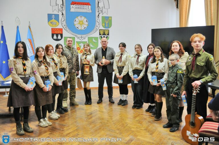 ВИФЛЕЄМСЬКИЙ ВОГОНЬ МИРУ ЗАСЯЯВ У МІСЬКІЙ РАДІ