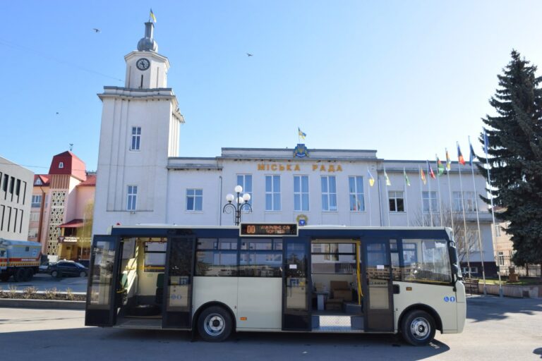 З 1 СІЧНЯ У ЧОРТКОВІ ЗАПРАЦЮЄ АВТОМАТИЧНА СИСТЕМА ОПЛАТИ ПРОЇЗДУ В ГРОМАДСЬКОМУ ТРАНСПОРТІ: ЩО ЗМІНИТЬСЯ?