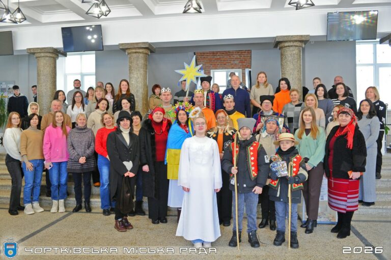 ПРОДОВЖУЙМО КОЛЯДУВАТИ!