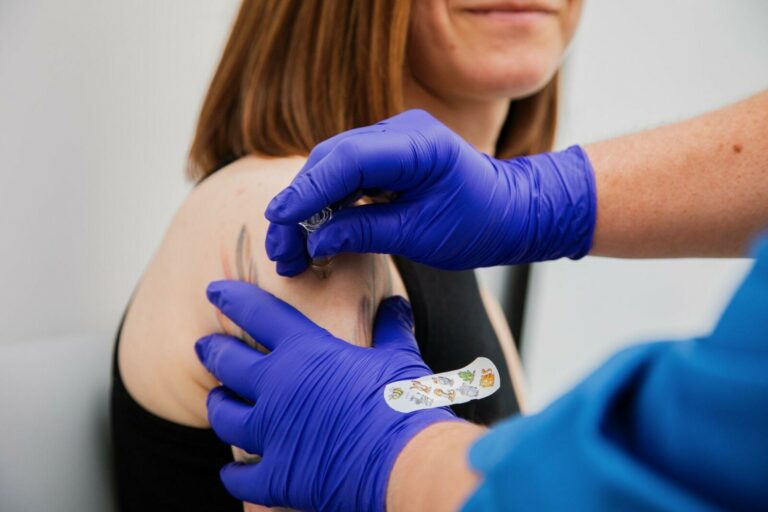 ЧОРТКІВСЬКА «ПЕРВИНКА» ОТРИМАЛА ПЕРШІ ВАКЦИНИ ВІД ВІРУСУ ПАПІЛОМИ ЛЮДИНИ