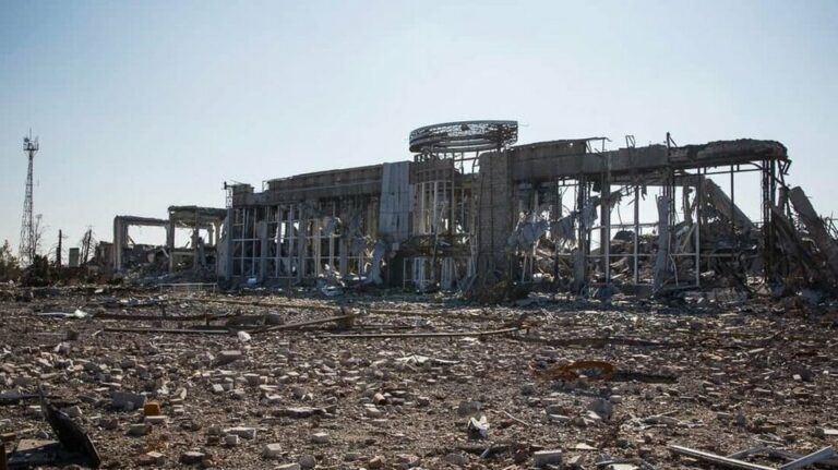 ПІДТРИМАЙТЕ ПЕТИЦІЮ ПРО ВСТАНОВЛЕННЯ ДЕРЖАВНОЇ ДАТИ ВШАНУВАННЯ ПОДВИГУ ЗАХИСНИКІВ ЛУГАНСЬКОГО АЕРОПОРТУ