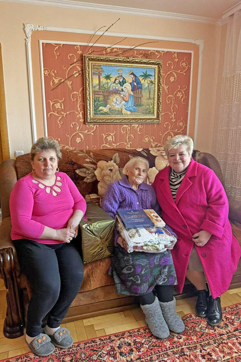 ЖИТЕЛЬКА СЕЛА ПЕРЕХОДИ ДАНУТА ГУДЗЬ ВІДЗНАЧИЛА 95-ЛІТТЯ