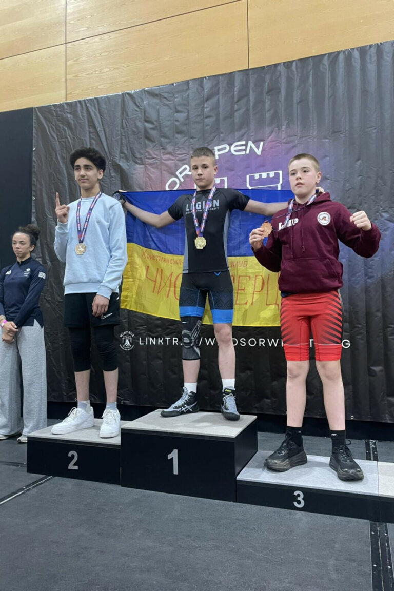 ВИХОВАНЕЦЬ ЧОРТКІВСЬКОЇ ДЮСШ НАЗАР ШЕВЧУК – ПЕРЕМОЖЕЦЬ ВІДКРИТОГО ЧЕМПІОНАТУ АНГЛІЇ З ВІЛЬНОЇ БОРОТЬБИ!