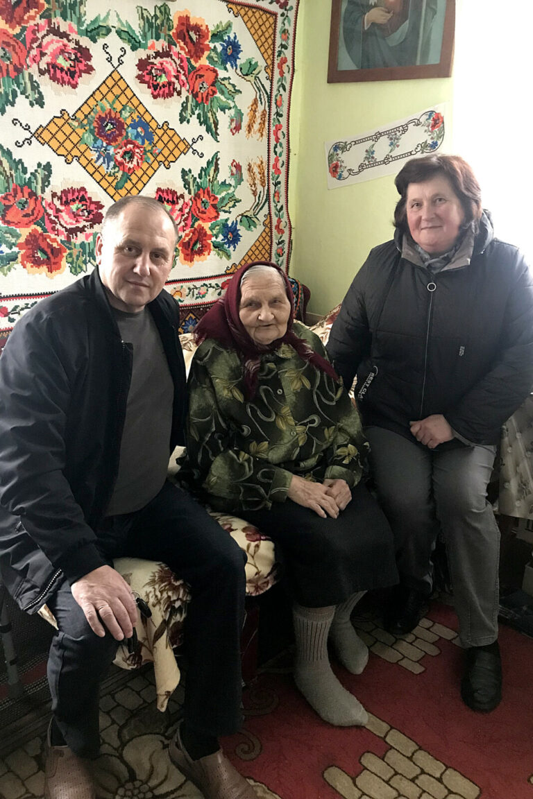 ЖИТЕЛЬКА СЕЛА СКОРОДИНЦІ ІВАННА МАЛАНЧУК ВІДЗНАЧИЛА 90-ЛІТТЯ!