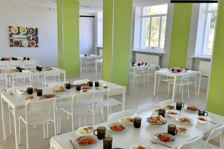 ЧОРТКІВСЬКА ГІМНАЗІЯ №3 ІМЕНІ РОМАНА ІЛЬЯШЕНКА СТАЛА ПЕРЕМОЖЦЕМ КОНКУРСУ З ВПРОВАДЖЕННЯ РЕФОРМИ ШКІЛЬНОГО ХАРЧУВАННЯ