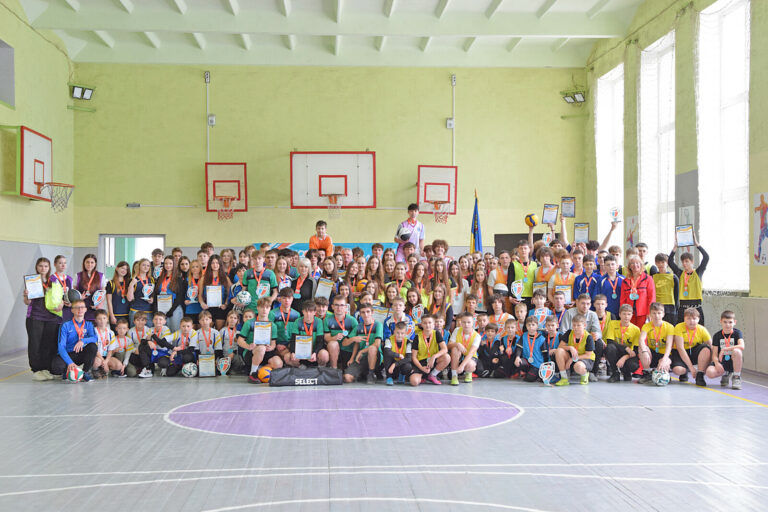 КОМАНДИ ЧОРТКІВСЬКОЇ ГРОМАДИ ВІЗЬМУТЬ УЧАТЬ У РАЙОННОМУ ЕТАПІ ЗМАГАНЬ «ПЛІЧ-О-ПЛІЧ»