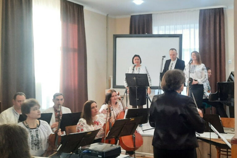 У ЧОРТКІВСЬКІЙ МИСТЕЦЬКІЙ МУЗИЧНІЙ ШКОЛІ ІМЕНІ ВАСИЛЯ МАРМУСА ВІДБУЛАСЬ УРОЧИСТА ІМПРЕЗА
