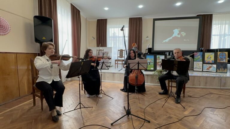 СВЯТО МУЗИКИ У ЧОРТКОВІ: ТРІО «VIVA LA VIDA» ПОДАРУВАЛО НЕЗАБУТНІЙ КОНЦЕРТ