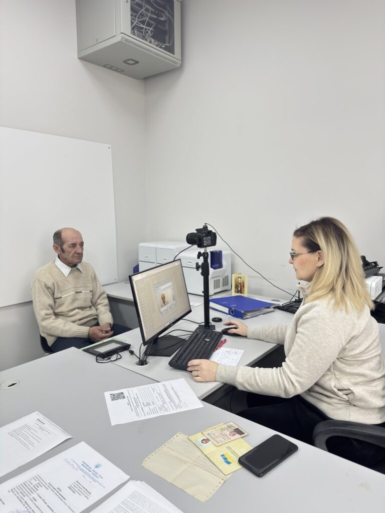 У ЦНАПІ ЧОРТКОВА МОЖНА ОБМІНЯТИ ВОДІЙСЬКЕ ПОСВІДЧЕННЯ