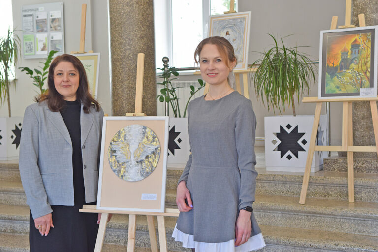 ЗАПРОШУЄМО НА ВИСТАВКУ ВИХОВАНЦІВ МИСТЕЦЬКОЇ ШКОЛИ ІМЕНІ ВАСИЛЯ МАРМУСА