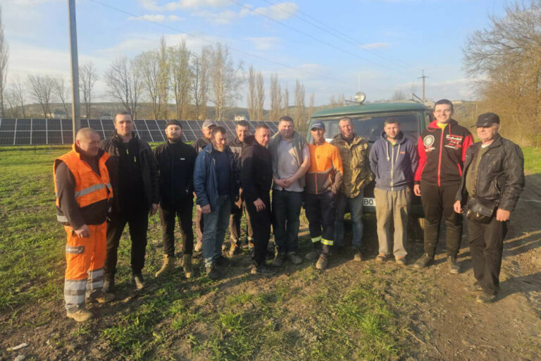 ПОНАД 250 НОВИХ ДЕРЕВ: «ЧОРТКІВ ВОДОКАНАЛ» РОЗПОЧАВ МАСШТАБНУ ВИСАДКУ ГОРІХОВОГО САДУ