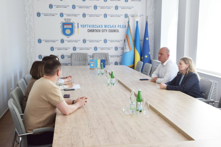 ЧОРТКІВ ПОДАВ ЧЕРГОВУ ГРАНТОВУ ЗАЯВУ НА ОТРИМАННЯ СУЧАСНОГО МЕДИЧНОГО ОБЛАДНАННЯ ВІД УРЯДУ ФРАНЦІЇ