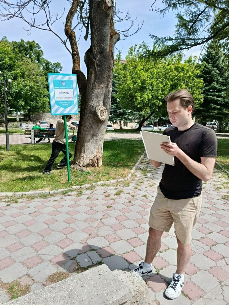 ЧОРТКІВСЬКА МІСЬКА РАДА ІНФОРМУЄ ПРО СТАН БОТАНІЧНОЇ ПАМ’ЯТКИ «АЙЛАНТ АНТОНА ГОРБАЧЕВСЬКОГО»