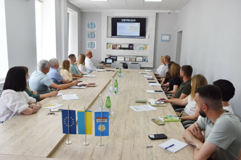 КОМАНДА ЧОРТКІВСЬКОЇ МІСЬКОЇ РАДИ НАВЧАЄТЬСЯ РОБОТІ З СИСТЕМОЮ DREAM, ЩОБ ЗАЛУЧАТИ БІЛЬШЕ КОШТІВ НА РОЗВИТОК ГРОМАДИ
