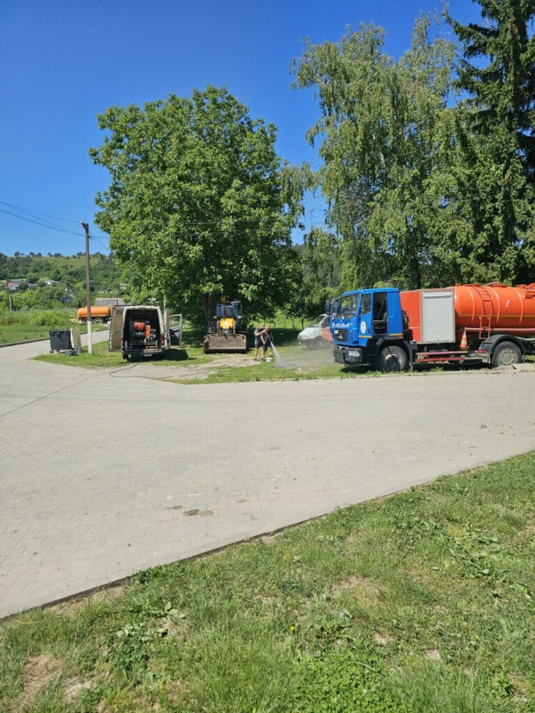 НАД ЧИМ ПРАЦЮВАЛИ ЧОРТКІВСЬКІ КОМУНАЛЬНИКИ ПРОТЯГОМ МИНУЛОГО ТИЖНЯ?