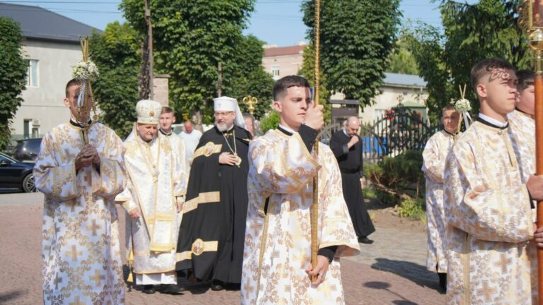 БЛАЖЕННІШИЙ СВЯТОСЛАВ ОЧОЛИВ ЗАХОДИ ДО 85-РІЧЧЯ ЧОРТКІВСЬКО-УМАНСЬКОЇ ТРАГЕДІЇ