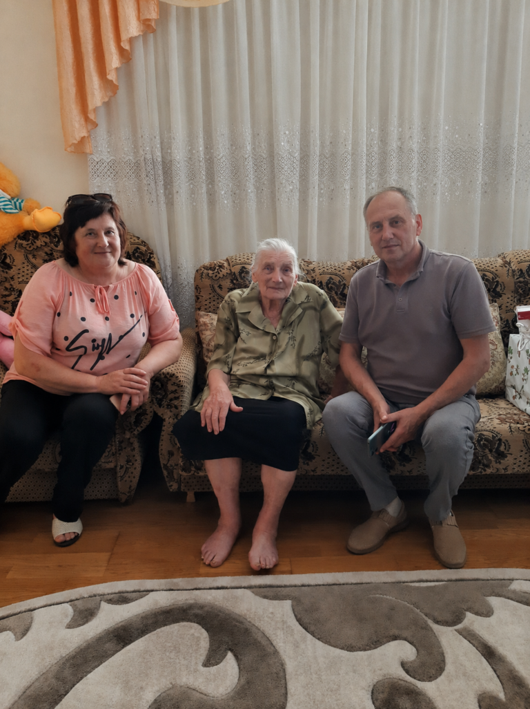 ГАННА ПАРОБКО ІЗ СКОРОДИНЦІВ ВІДЗНАЧИЛА 90-ЛІТТЯ