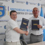 МІСЬКИЙ ГОЛОВА ЧОРТКОВА ВОЛОДИМИР ШМАТЬКО ПІДПИСАВ МЕМОРАНДУМ ПРО СПІВПРАЦЮ ІЗ ТЕРНОПІЛЬСЬКИМ НПУ ІМЕНІ В. ГНАТЮКА