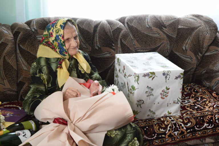 100-РІЧНИЙ ЮВІЛЕЙ ВІДЗНАЧИЛА ЖИТЕЛЬКА БИЧКІВЦІВ ЄВГЕНІЯ-ВЛАДИСЛАВА ГАЙДУК