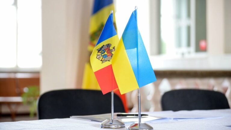 ВІТАЄМО НАШИХ МОЛДОВСЬКИХ ПАРТНЕРІВ ІЗ НАЦІОНАЛЬНИМ СВЯТОМ – ДНЕМ НЕЗАЛЕЖНОСТІ!