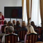 ПРАЦІВНИКИ ЧОРТКІВСЬКОЇ МІСЬКОЇ РАДИ ДІЛЯТЬСЯ ДОСВІДОМ ЗІ СТУДЕНТАМИ